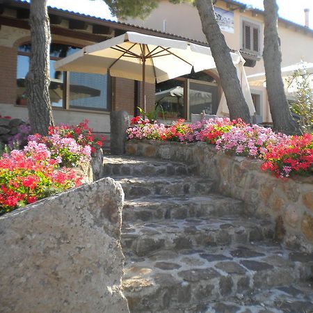 Agriturismo Su Recreu Ittiri Buitenkant foto
