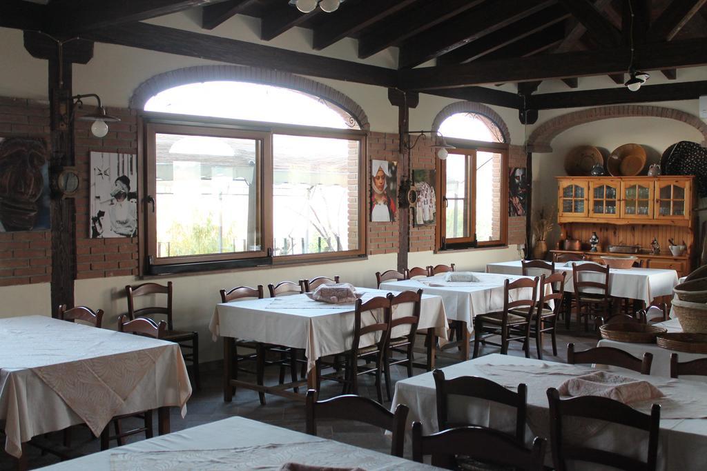 Agriturismo Su Recreu Ittiri Buitenkant foto